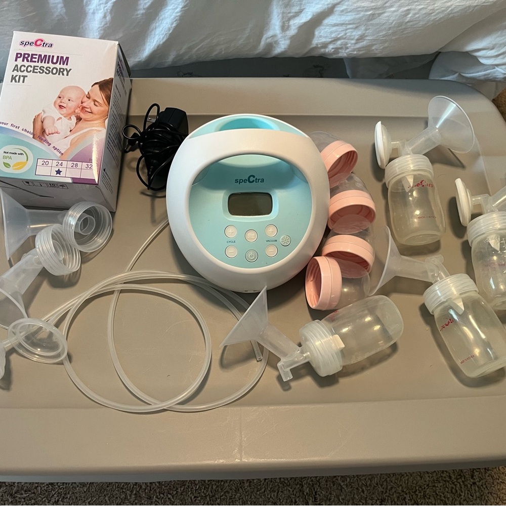 Spectra S1 Breast Pump with Accessories